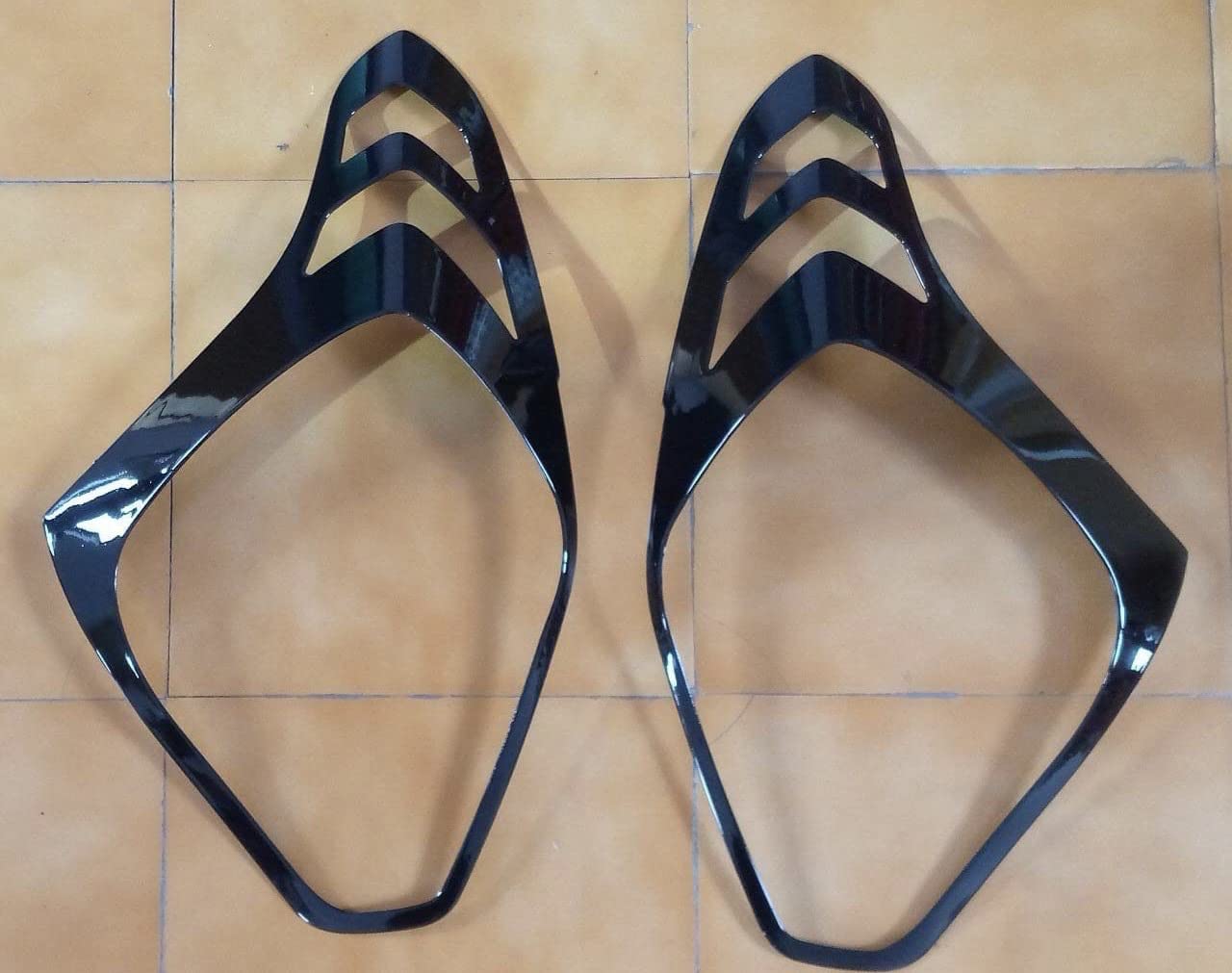 TAIL LIGHT COVER MARUTI SUZUKI SWIFT 2018-2021 (GLOSSY BLACK) (SET OF 2PCS) - Image 3